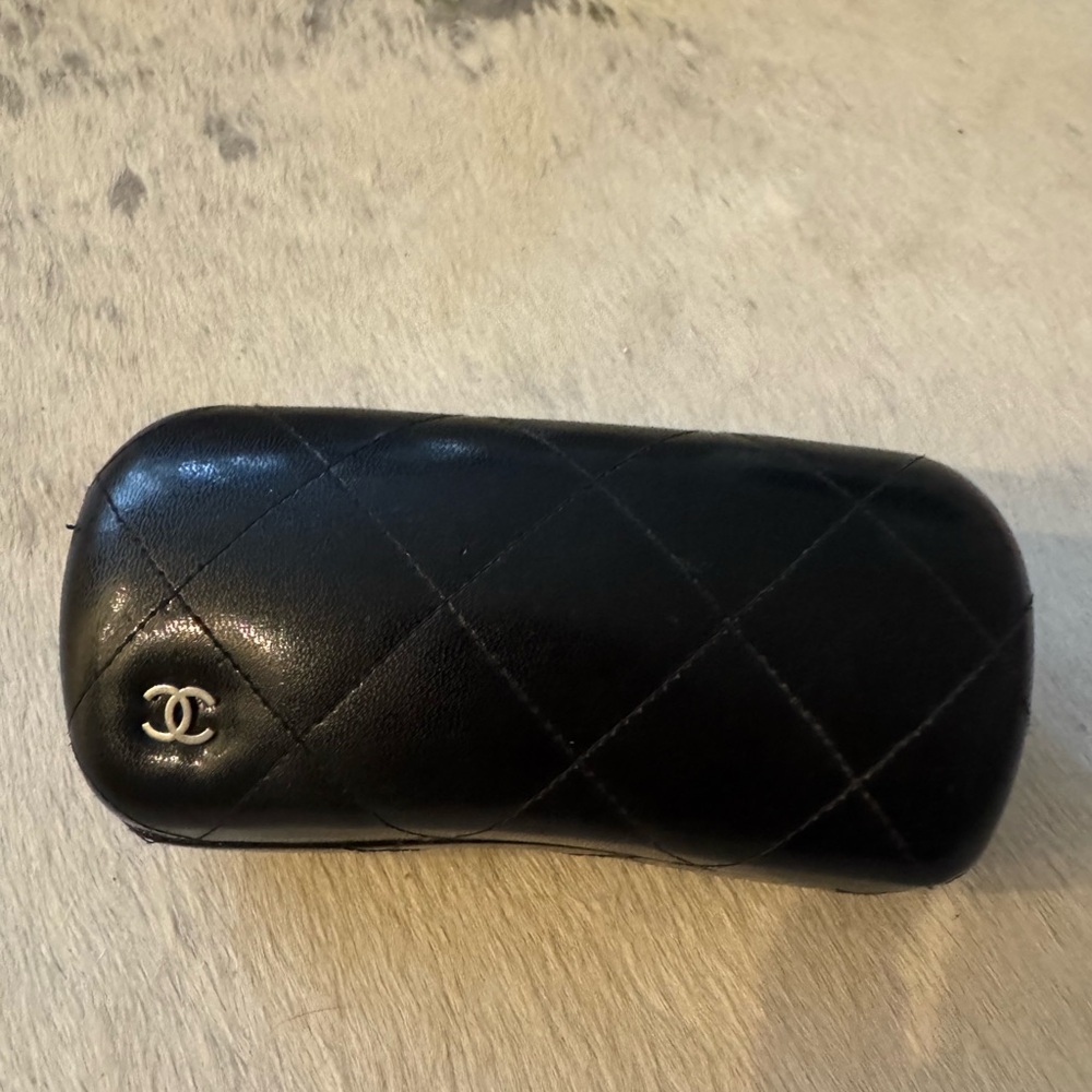 CHANEL 5205 Butterfly Sunglasses - Picture 5 of 16